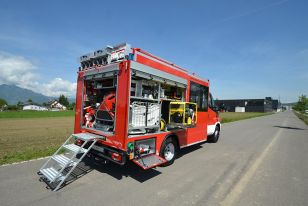 Feuerwehrfahrzeug Innenausbau Ausstattung Raschel Feuerschutz